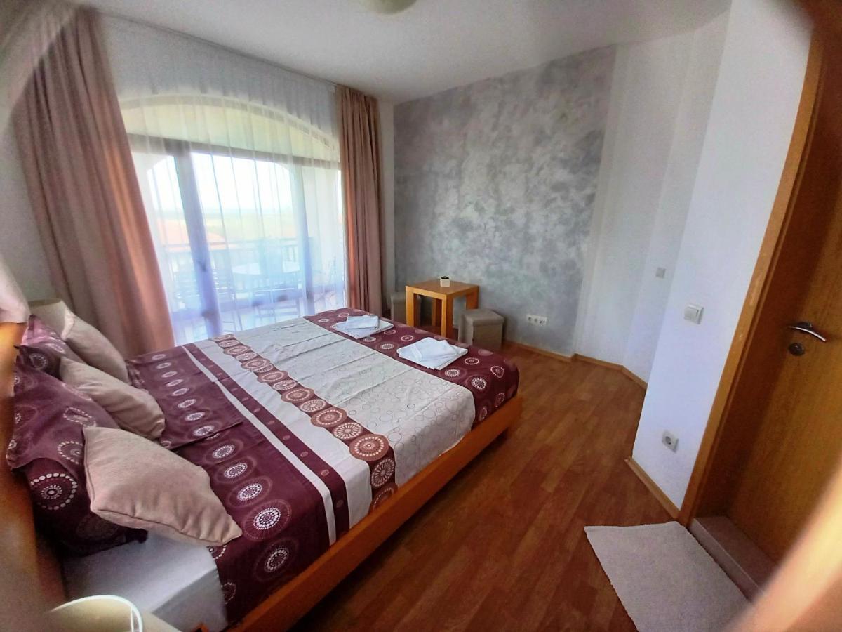Къща За Гости Мускат 2 Aheloy Exterior foto