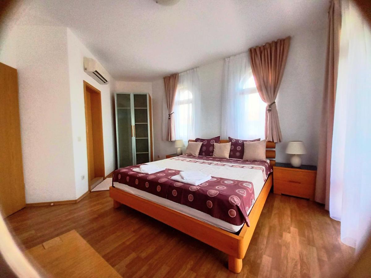 Къща За Гости Мускат 2 Aheloy Exterior foto