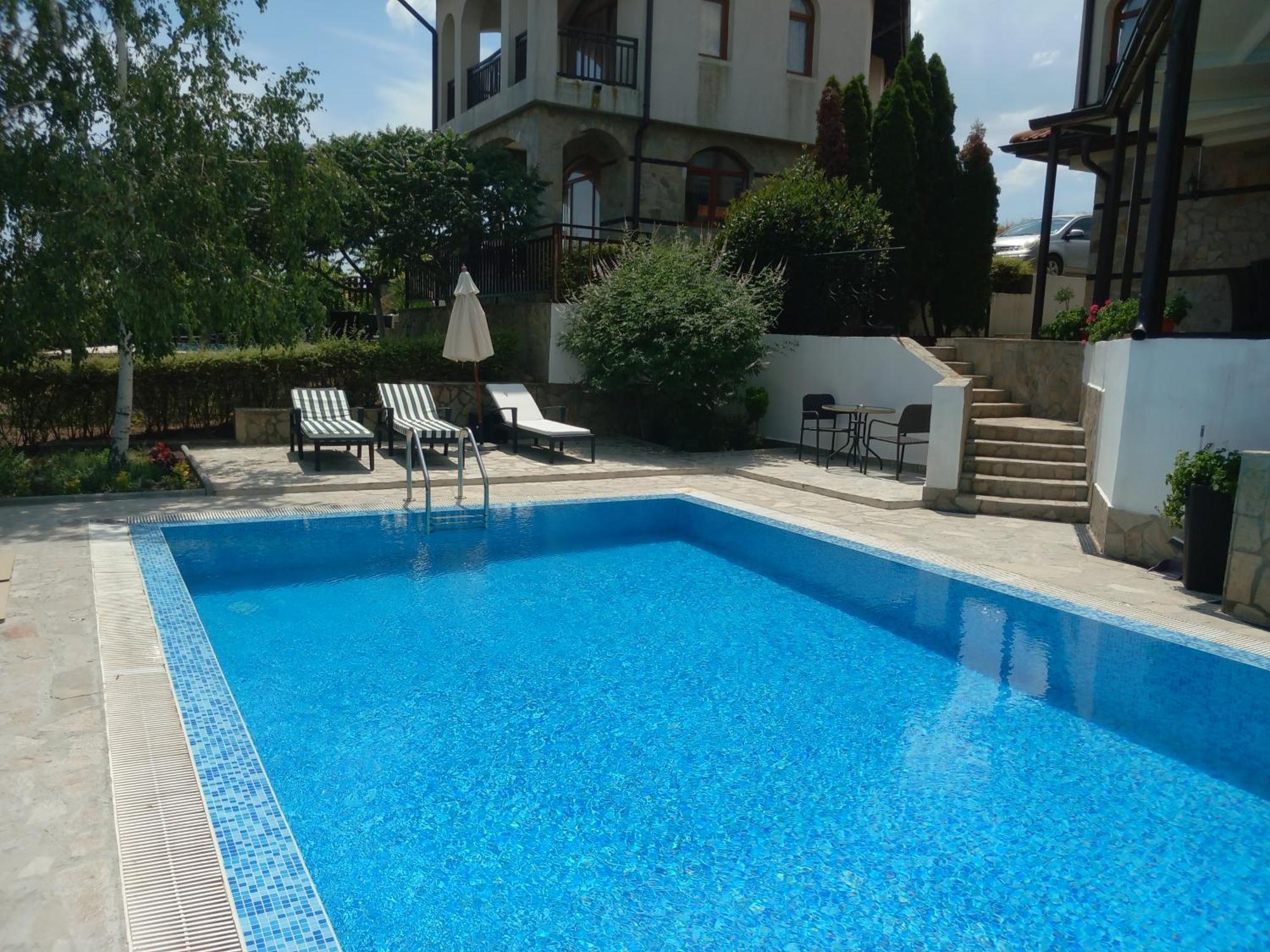 Къща За Гости Мускат 2 Aheloy Exterior foto