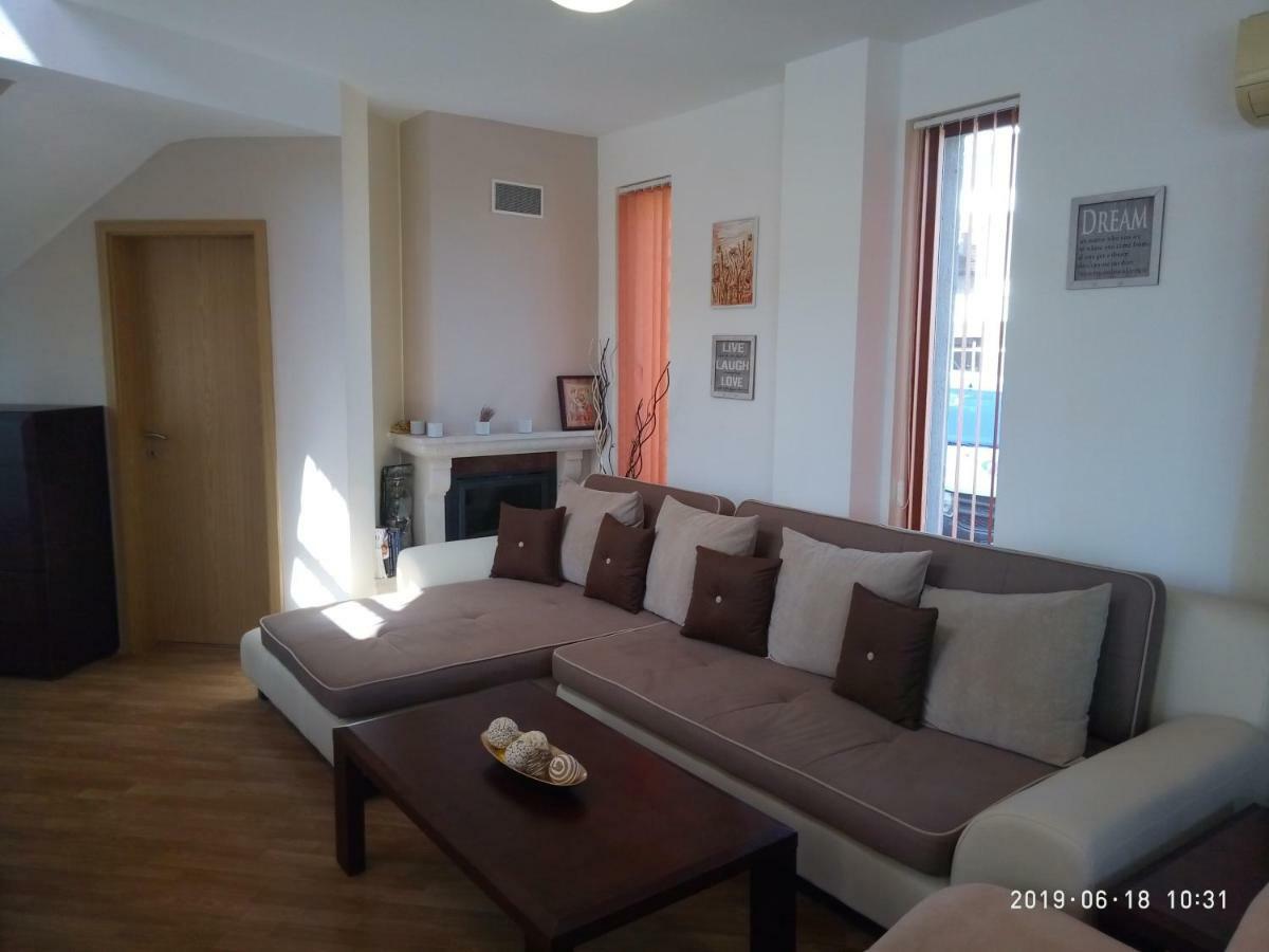 Къща За Гости Мускат 2 Aheloy Exterior foto